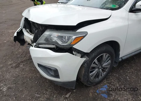 2017 Nissan Pathfinder S z USA, uszkodzony, nr VIN 5N1DR2MM4HC632635